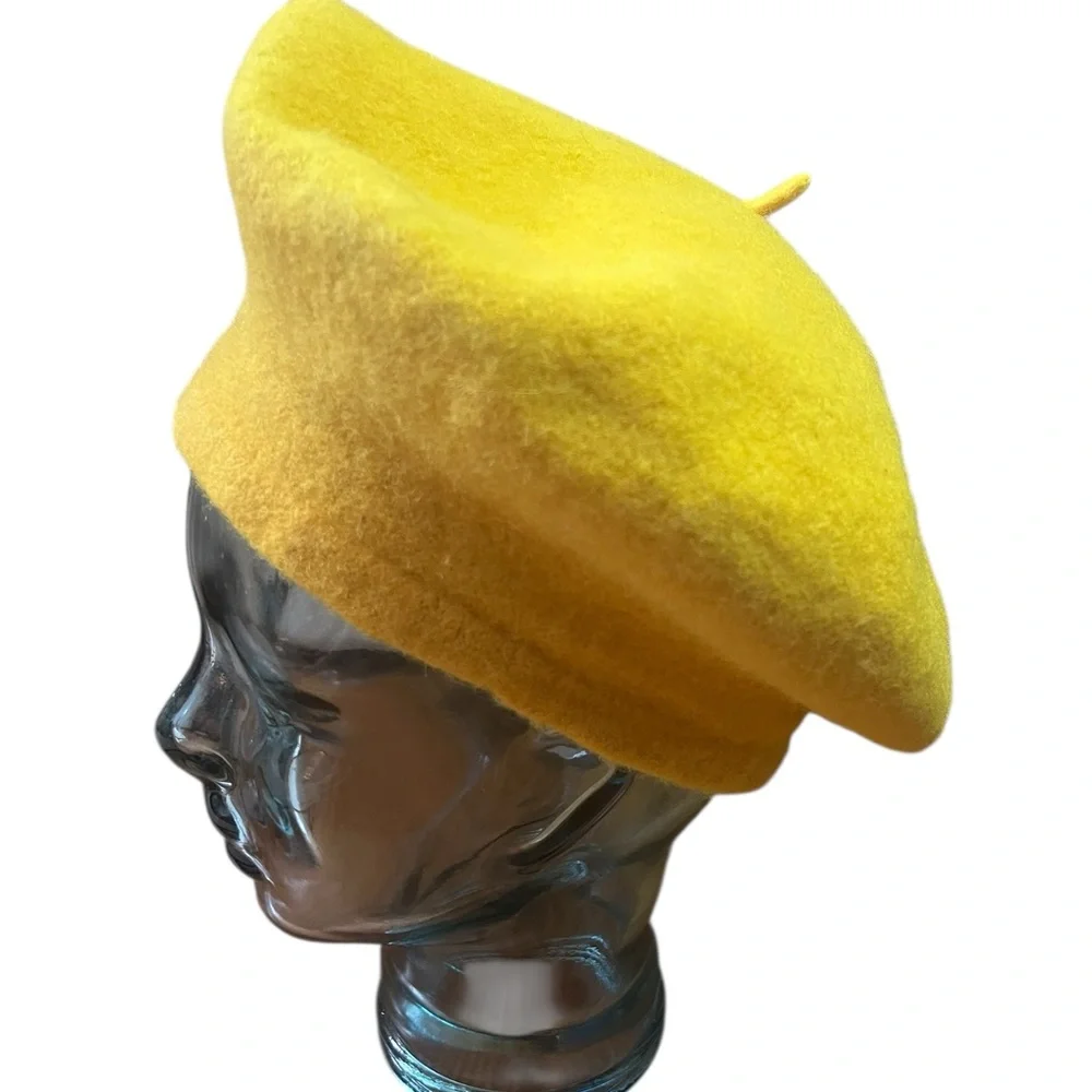 Mustard yellow wool beret with face, 60s vintage - Picture 2 of 7
